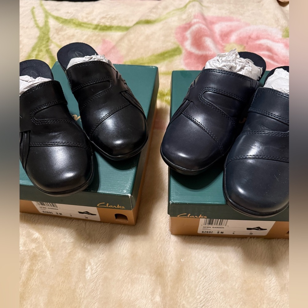 Clarks shoe bundle navy blue and black Slip-On Shoes size 8